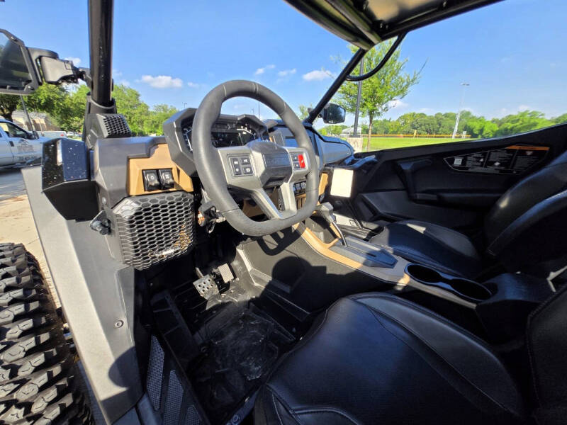 2025 Polaris RZR