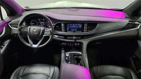 2022 Buick Enclave Essence