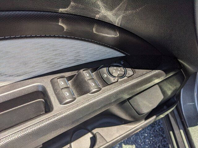 2019 Ford Fusion 16