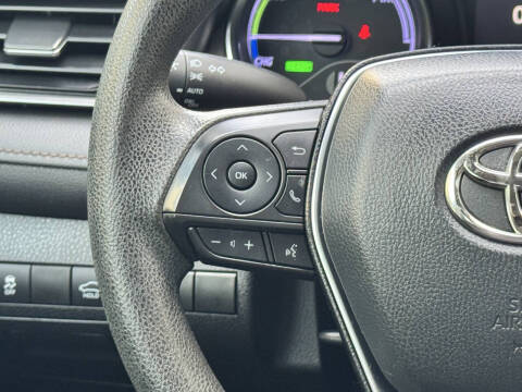 2020 Toyota Camry Hybrid LE