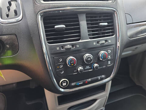 2016 Dodge Grand Caravan SXT