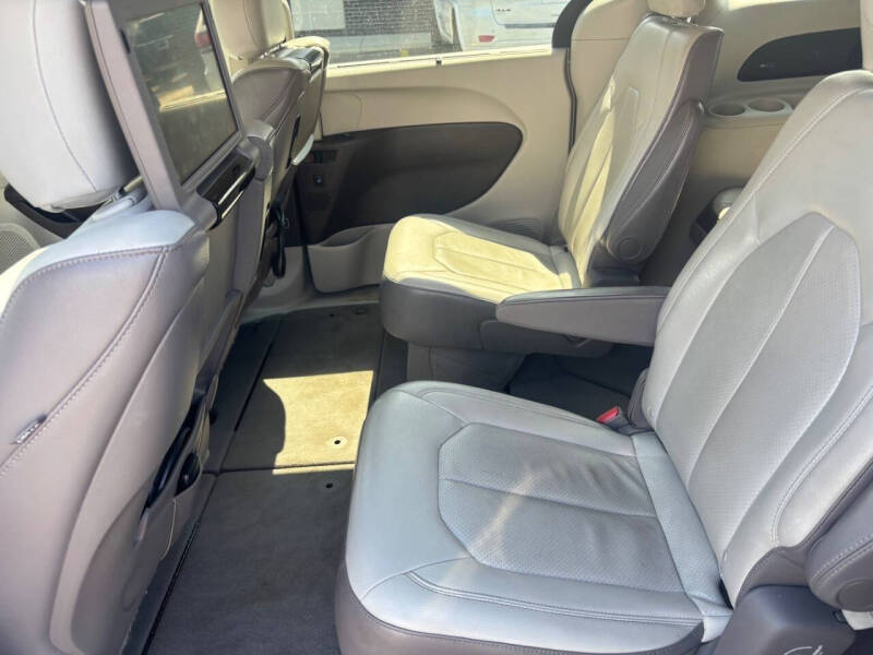 2018 Chrysler Pacifica Touring L Plus