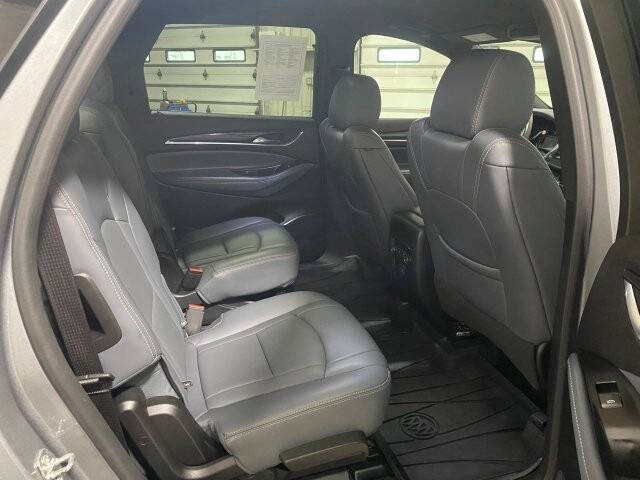 2023 Buick Enclave Essence