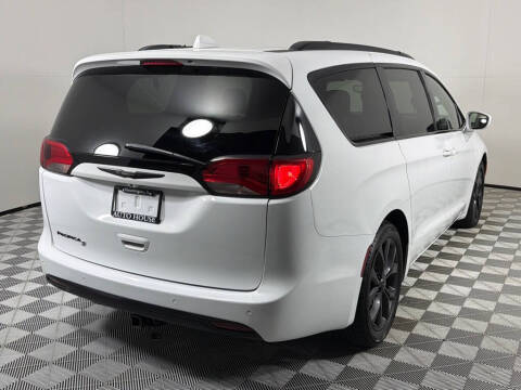2018 Chrysler Pacifica Touring Plus