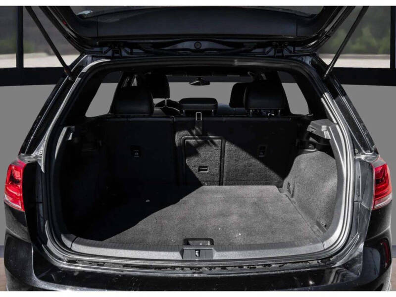 2016 Volkswagen Golf R 4Motion