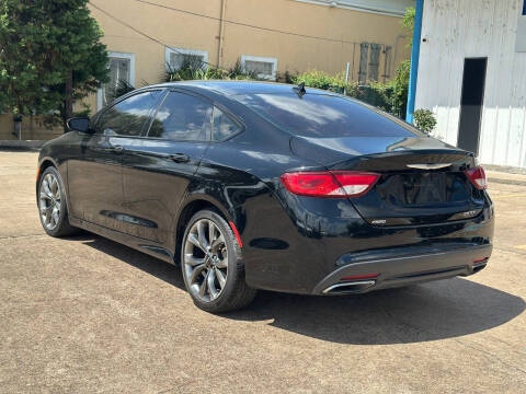 2015 Chrysler 200 S