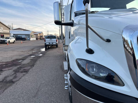 2021 International RH613