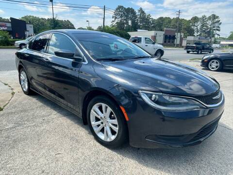 2017 Chrysler 200 for sale at Smithfield Auto Center LLC in Smithfield NC