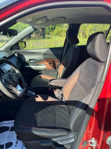 2019 Nissan Kicks S