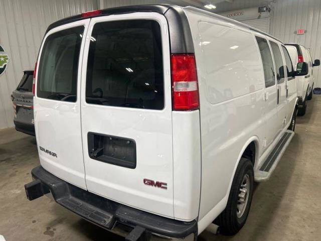 2024 GMC Savana 2500