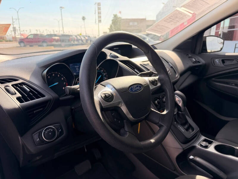 2015 Ford Escape S
