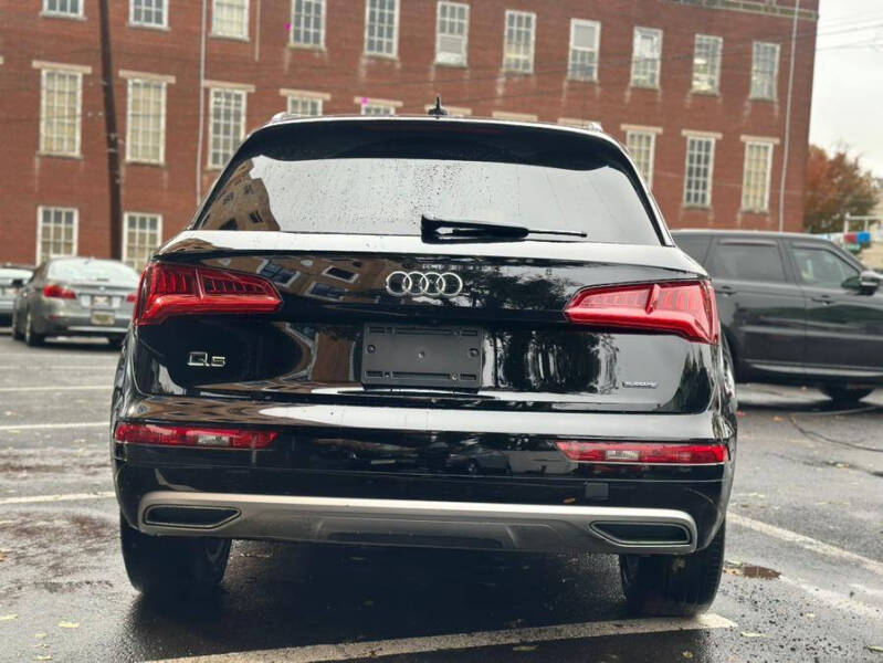 2019 Audi Q5 quattro Premium 45 TFSI