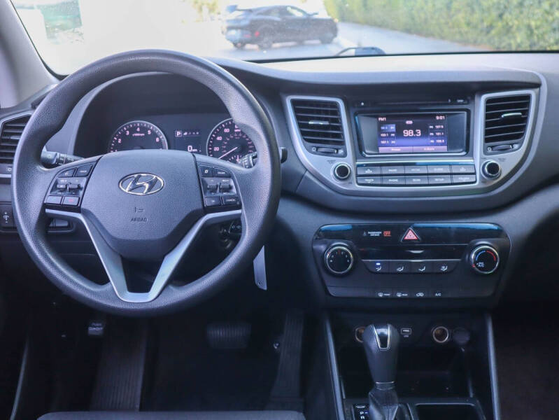 2017 Hyundai Tucson SE