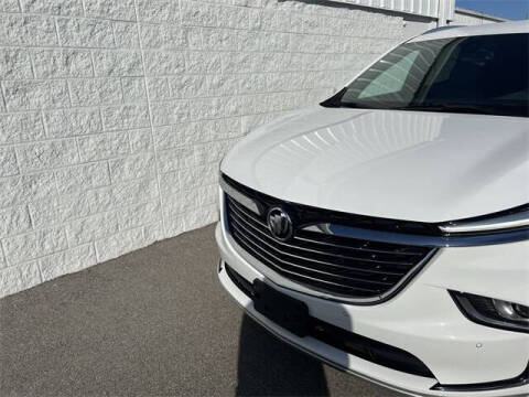 2022 Buick Enclave Essence