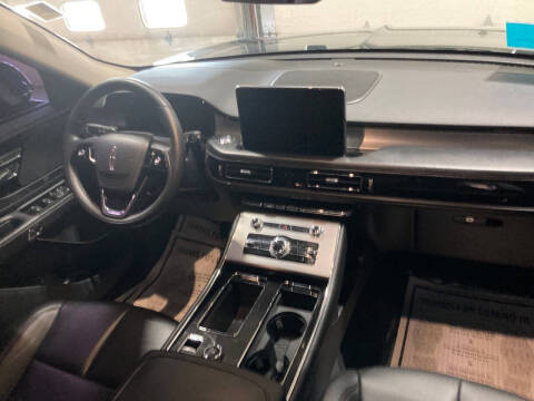 2022 Lincoln Aviator Standard