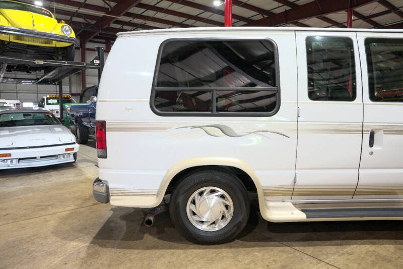 2002 Ford E-Series E-150