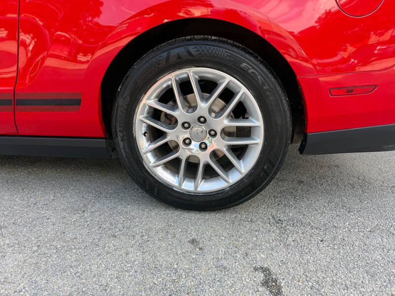 2012 Ford Mustang V6 Premium