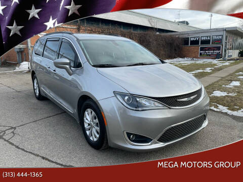 2017 Chrysler Pacifica for sale at MEGA MOTORS GROUP in Redford MI