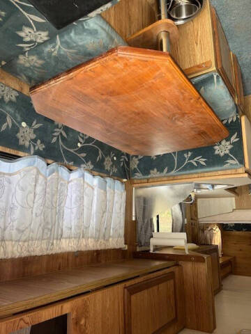 1991 Cascade 10 Ft Truck Camper