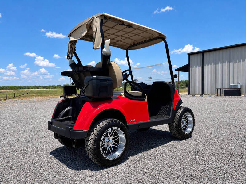 2024 E-Z-GO RXV ELiTE