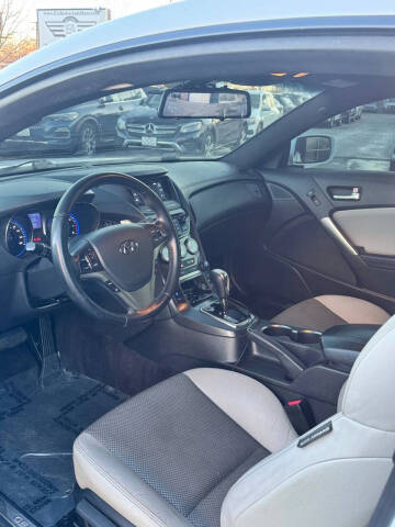 2016 Hyundai Genesis Coupe