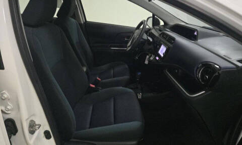 2016 Toyota Prius c Two