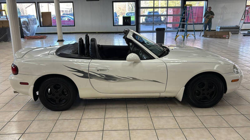 2000 Mazda MX-5 Miata