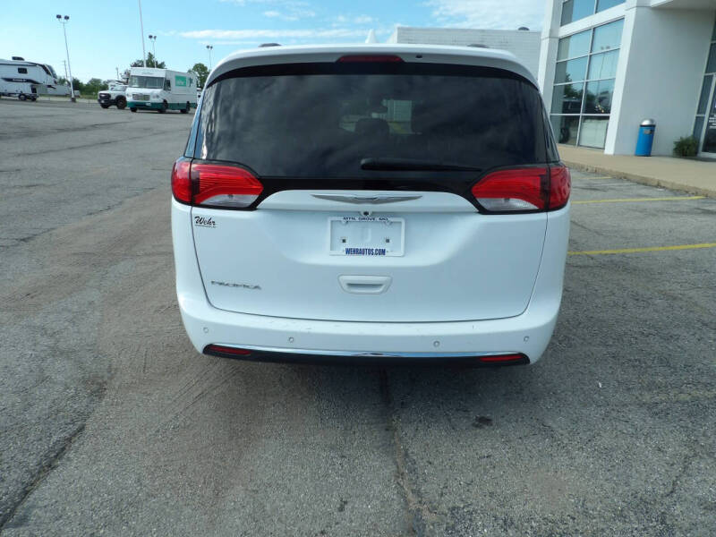 2017 Chrysler Pacifica