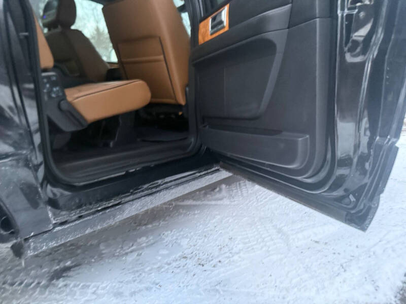 2011 Lincoln Navigator L