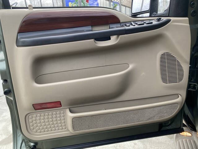 2005 Ford Excursion Eddie Bauer