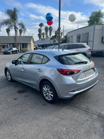 2017 Mazda MAZDA3 Sport