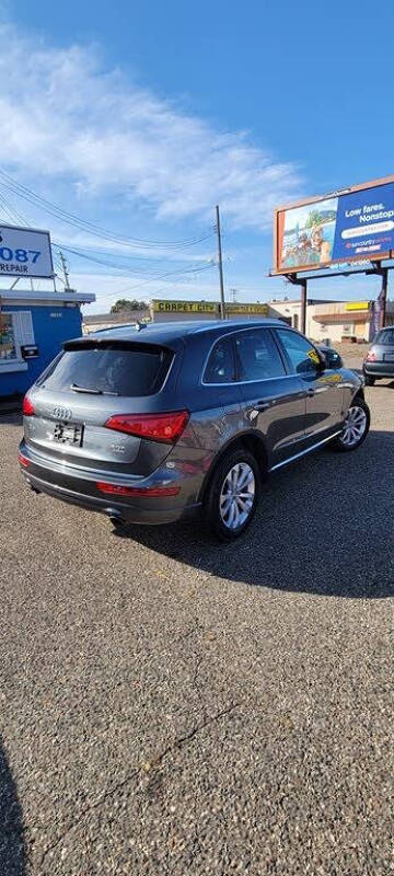2016 Audi Q5 2.0T quattro Premium Plus