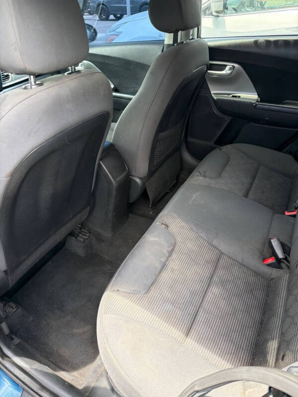 2017 Kia Niro FE