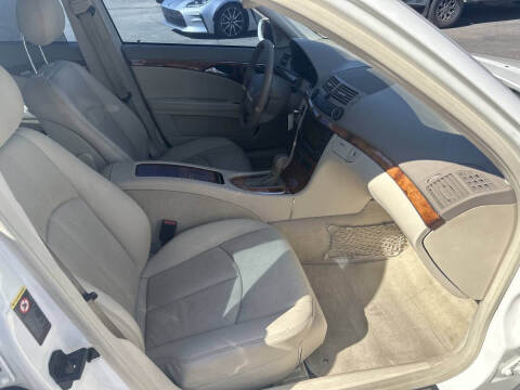 2005 Mercedes-Benz E-Class E 320