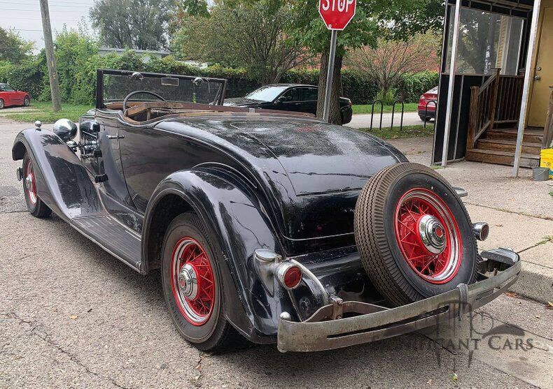 1934 Packard 8 Coupe Roadster