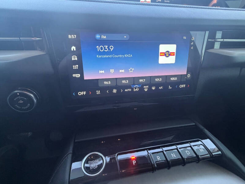 2025 Lincoln Navigator L Reserve