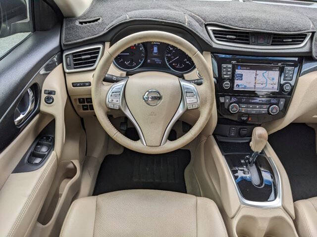 2015 Nissan Rogue 13