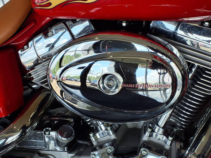 2001 Harley-Davidson Dyna Wide Glide CVO