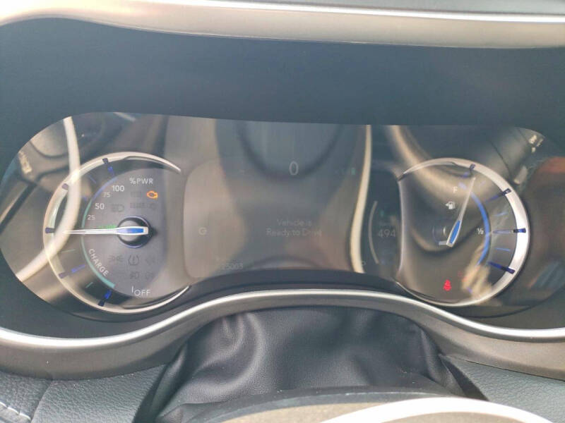 2024 Chrysler Pacifica Plug-In Hybrid