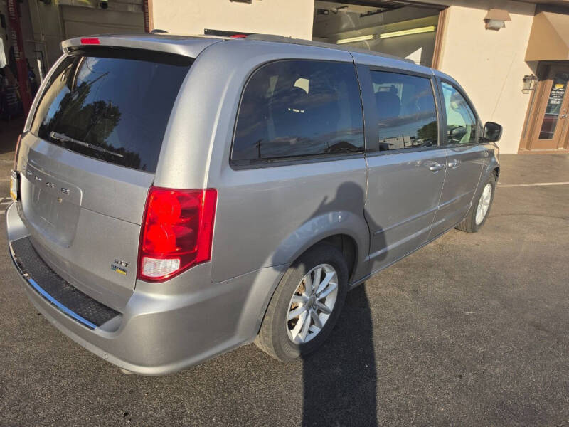 2016 Dodge Grand Caravan SXT Plus