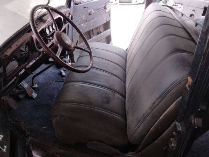 1937 Packard Super 8