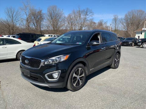 2016 Kia Sorento for sale at AutoConnect Motors in Kenvil NJ