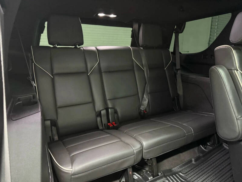 2023 Cadillac Escalade Sport