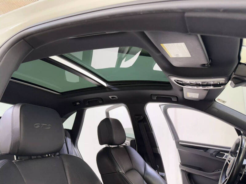 2017 Porsche Macan GTS