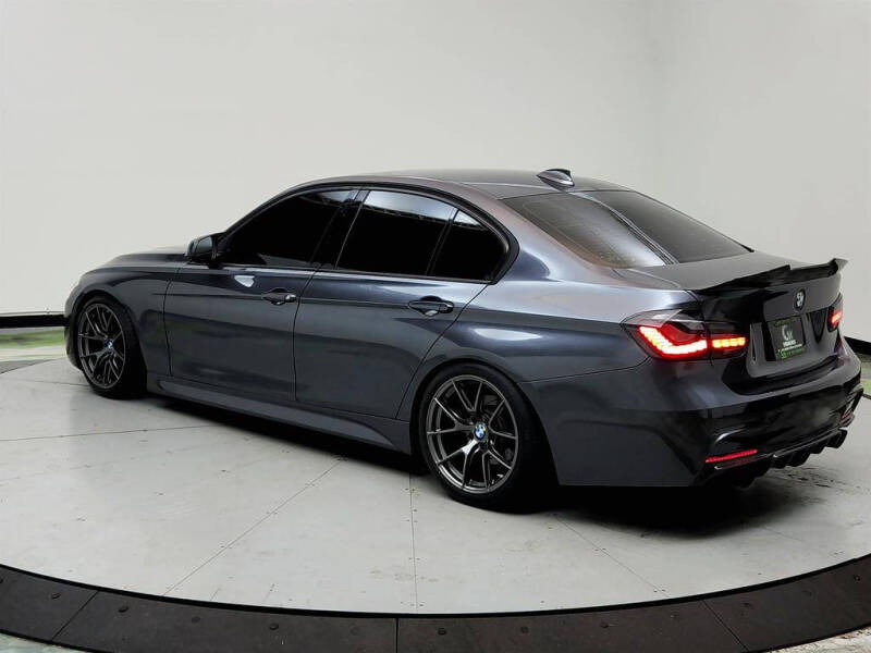 2018 BMW 3 Series 330i