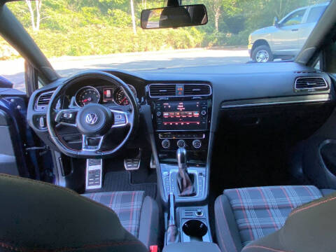 2018 Volkswagen Golf GTI S