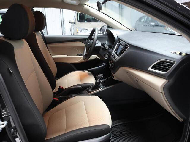 2019 Hyundai Accent SE