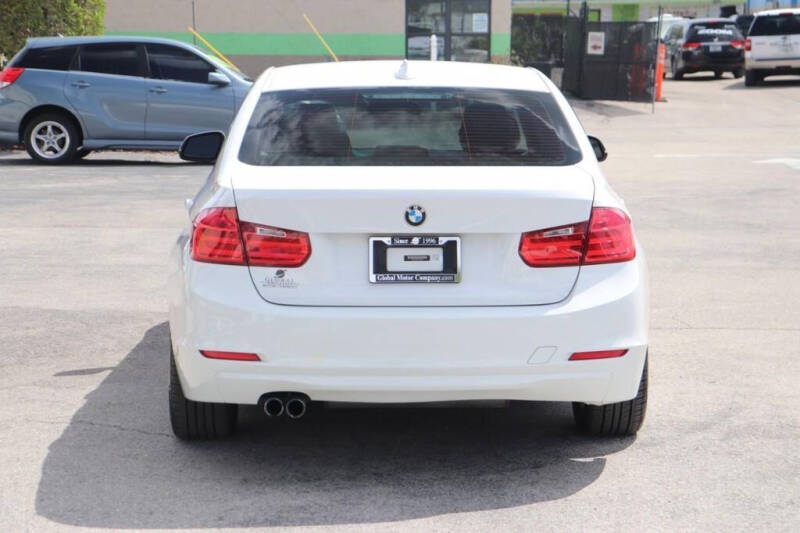 2012 BMW 3 Series 328i