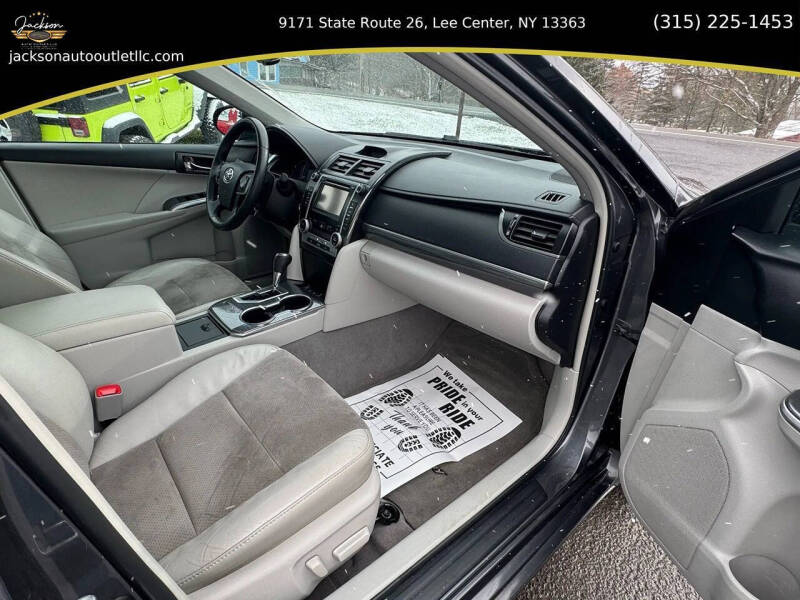 2012 Toyota Camry Hybrid LE