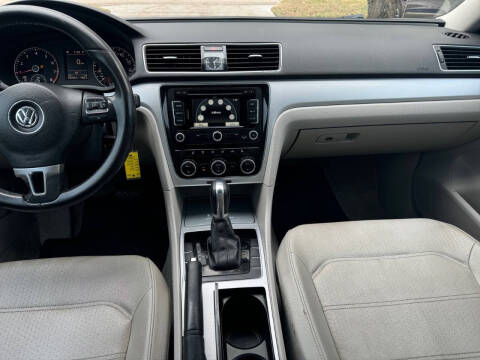 2012 Volkswagen Passat SE